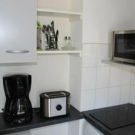 Mezzanine Avec Piscine Proche Plage, 4 Couchages, Parking Prive - - Fr-1-229-69 Apartment Gruissan