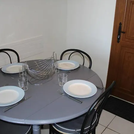Apartment Mezzanine Avec Piscine Proche Plage, 4 Couchages, Parking Prive - - Fr-1-229-69 Gruissan